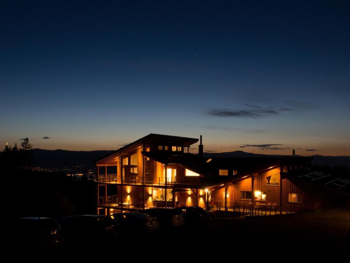 Myra Canyon Lodge Kelowna Buitenkant foto
