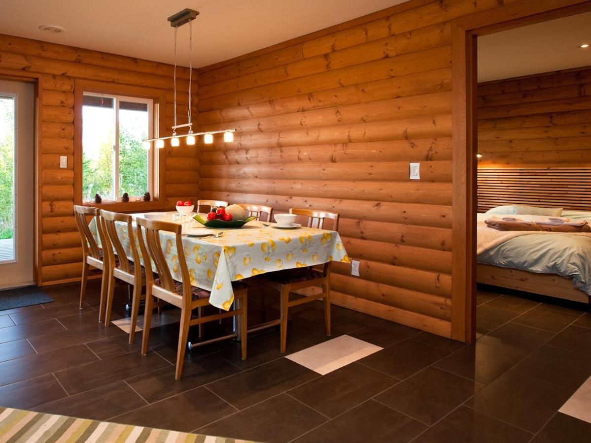 Myra Canyon Lodge Kelowna Buitenkant foto