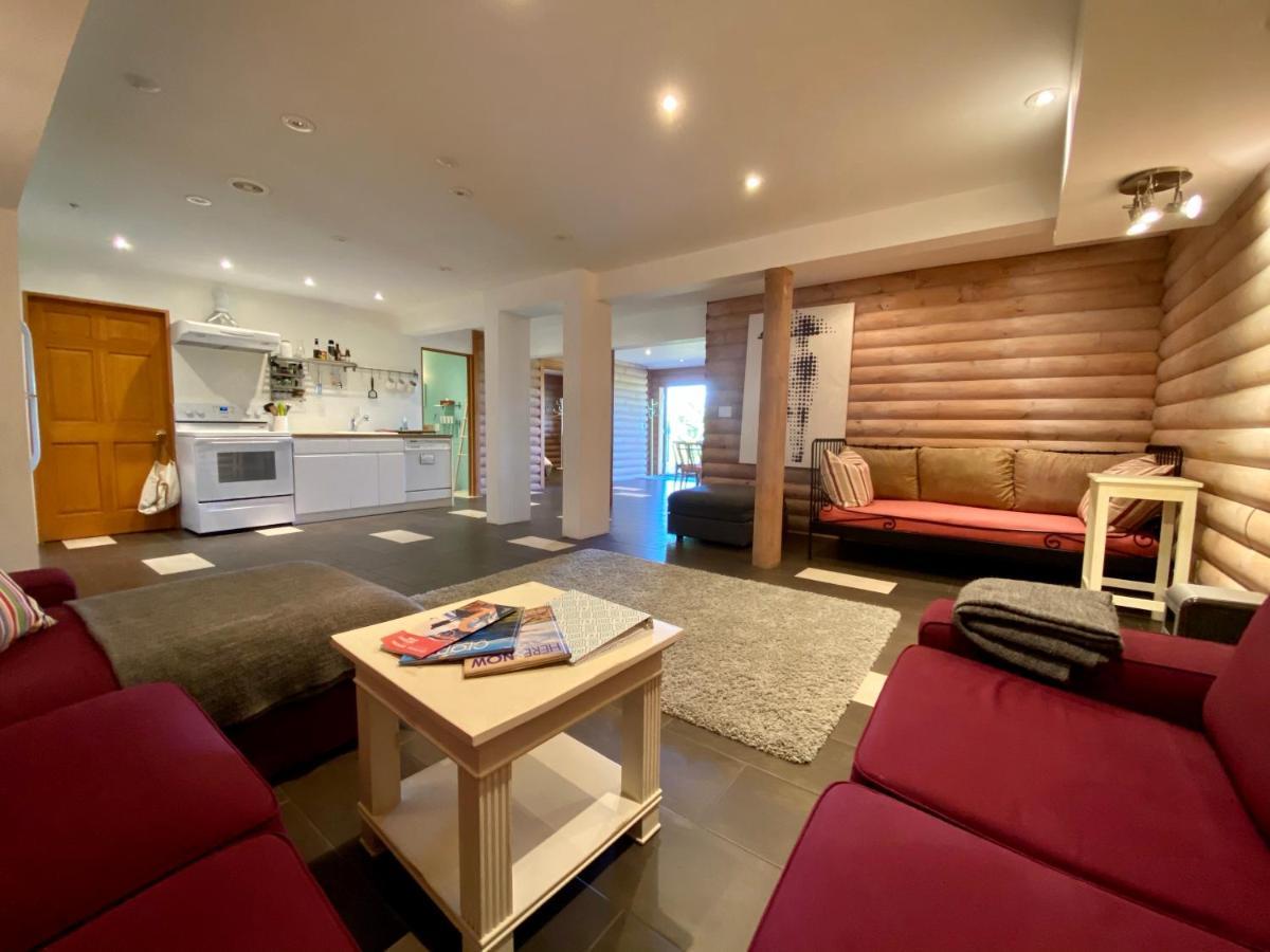 Myra Canyon Lodge Kelowna Kamer foto