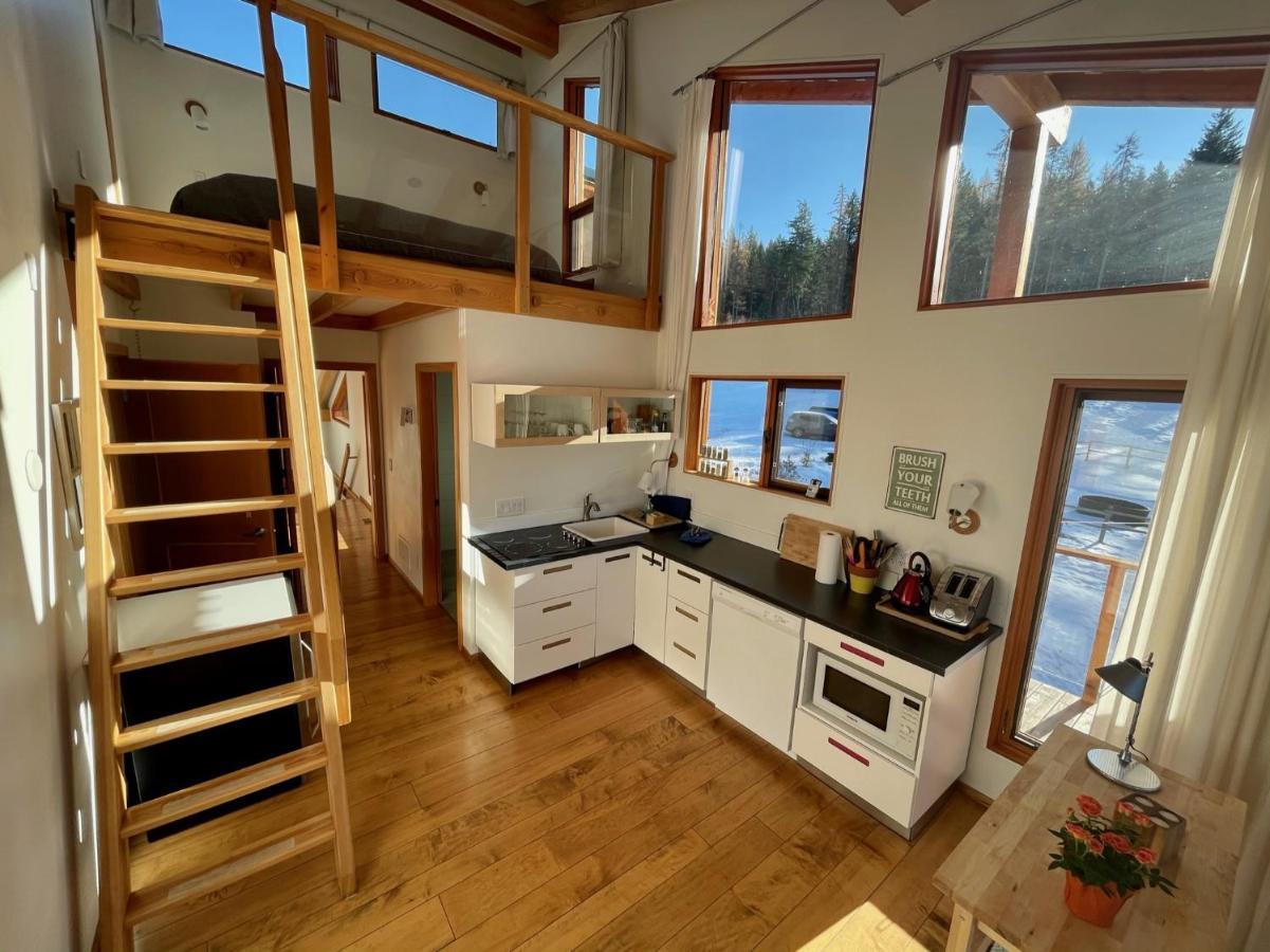 Myra Canyon Lodge Kelowna Buitenkant foto
