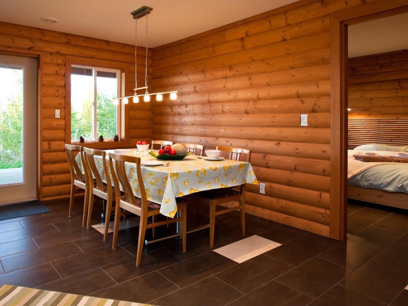Myra Canyon Lodge Kelowna Kamer foto