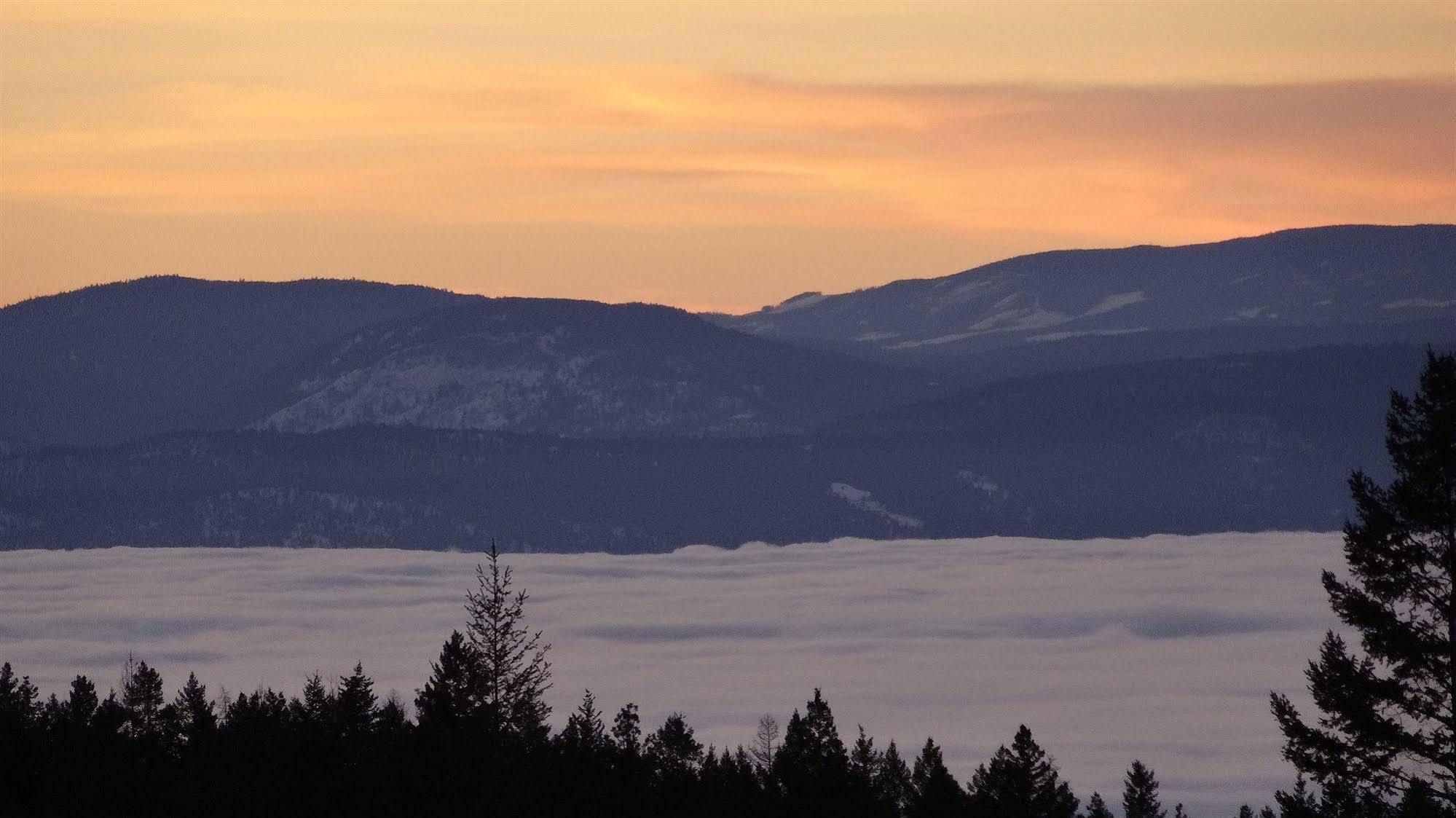 Myra Canyon Lodge Kelowna Buitenkant foto